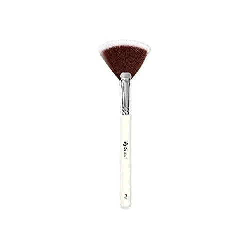 Dermacol D59 Fan Brush Cosmetic Brush