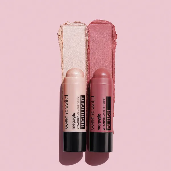 WnW Mega Glo Vitamin and Make-up Stick Highlighter Moonlike